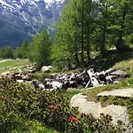 Stadel Saas-Grund
